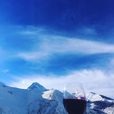 Ia'S Guest House Kazbegi Dış mekan fotoğraf