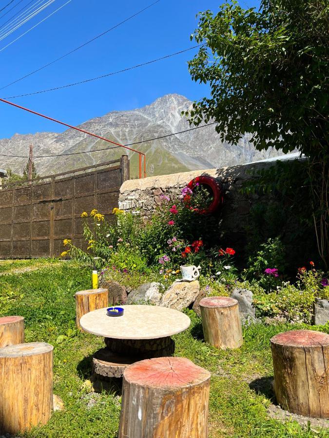 Ia'S Guest House Kazbegi Dış mekan fotoğraf