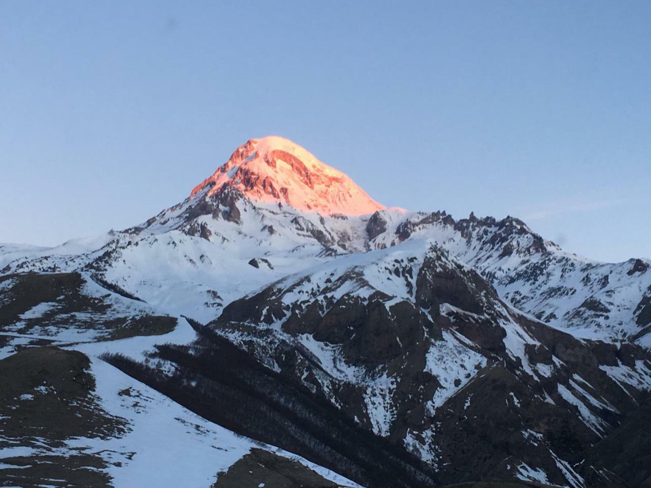 Ia'S Guest House Kazbegi Dış mekan fotoğraf