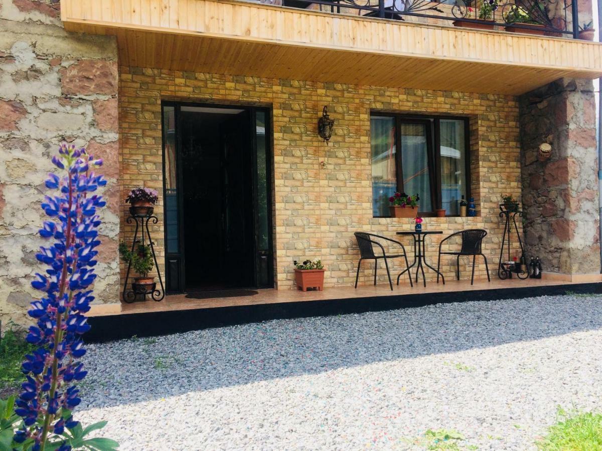 Ia'S Guest House Kazbegi Dış mekan fotoğraf